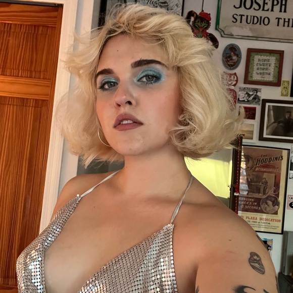 Meet your Posher, Maggie - Picture 2 of 4